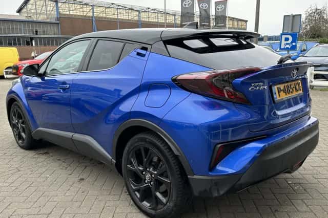 Toyota C-HR (2019) thumbnail 27
