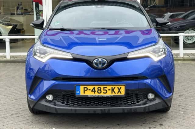 Toyota C-HR (2019) thumbnail 30