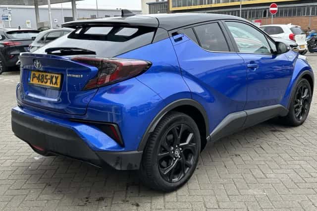 Toyota C-HR (2019) thumbnail 33