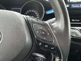 Toyota C-HR (2019) thumbnail 8