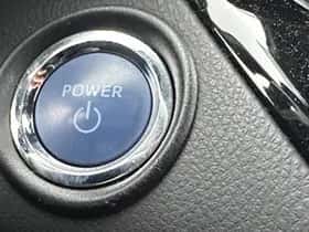 Toyota C-HR (2019) thumbnail 10