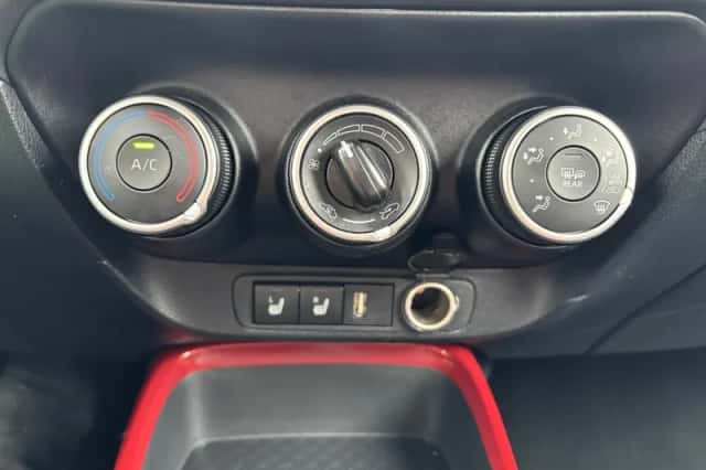 Toyota Aygo (2023) thumbnail 16
