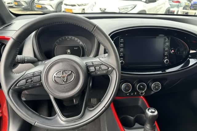 Toyota Aygo (2023) thumbnail 6
