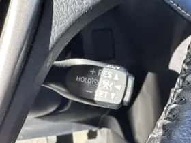 Toyota RAV4 (2018) thumbnail 12
