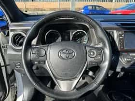 Toyota RAV4 (2018) thumbnail 13