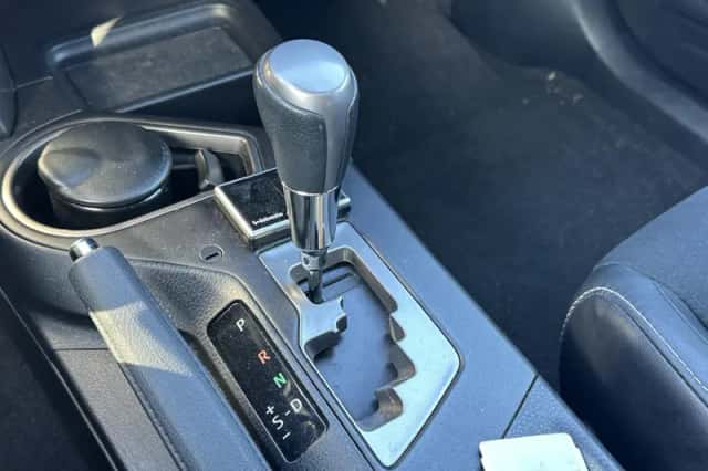 Toyota RAV4 (2018) thumbnail 21