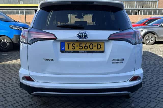 Toyota RAV4 (2018) thumbnail 27