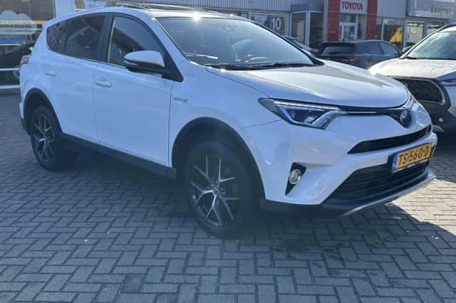 Toyota RAV4 (2018) thumbnail 31