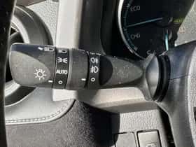 Toyota RAV4 (2018) thumbnail 10