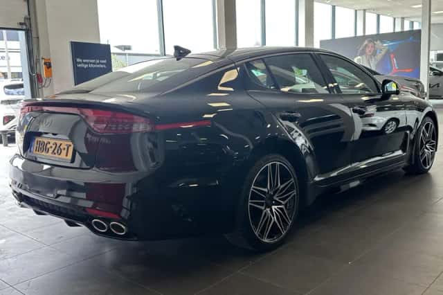 Kia Stinger (2022) thumbnail 33