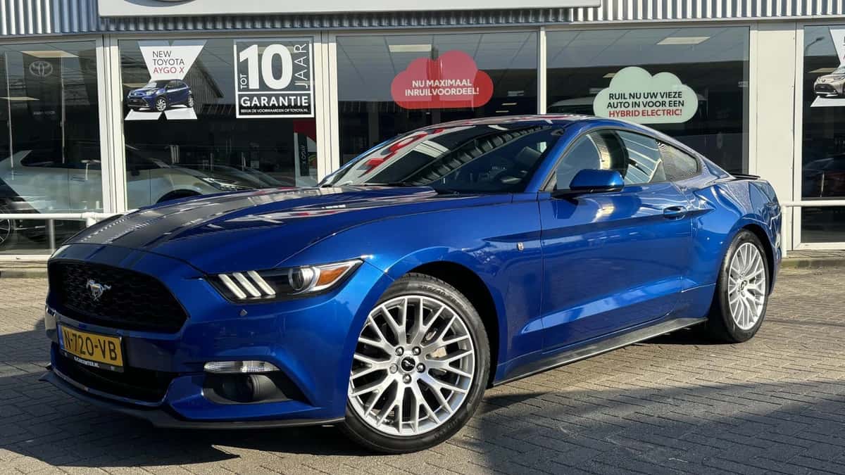 Ford Mustang (2016) — foto 1
