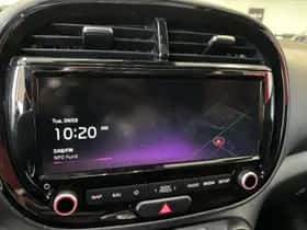 Kia Soul EV (2020) thumbnail 16