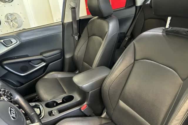 Kia Soul EV (2020) thumbnail 7