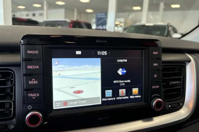 Kia Stonic (2020) thumbnail 12