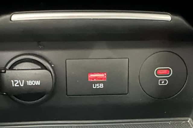 Kia Ceed Sportswagon (2024) thumbnail 17