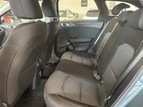 Kia Ceed Sportswagon (2024) thumbnail 4