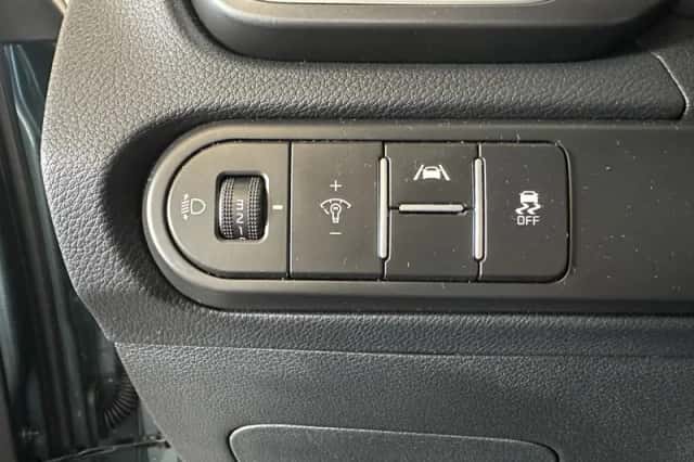 Kia Ceed Sportswagon (2024) thumbnail 5