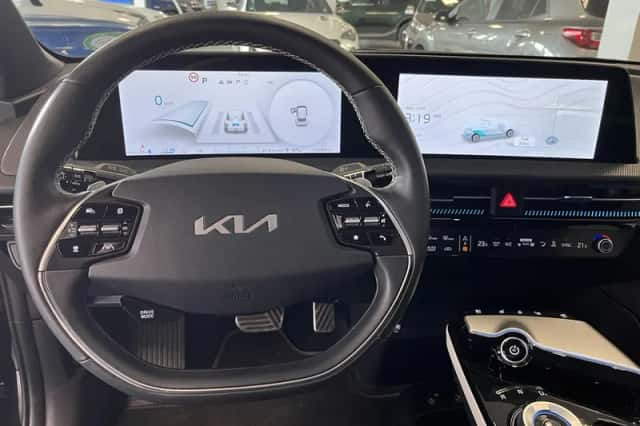 Kia EV6 (2021) thumbnail 8