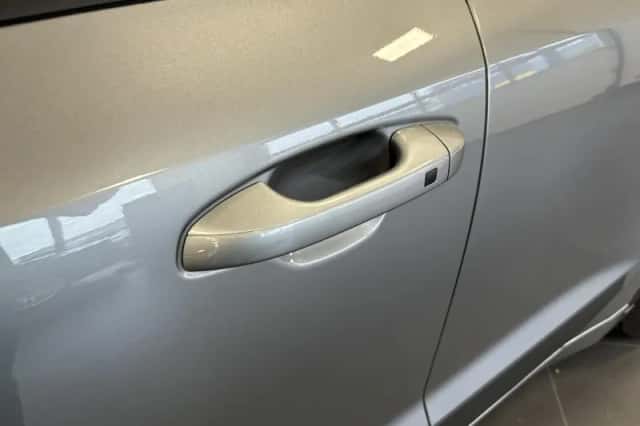 Kia Niro EV (2024) thumbnail 2