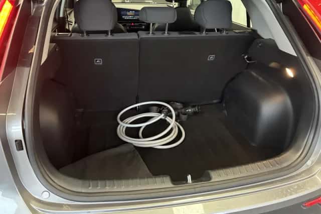 Kia Niro EV (2024) thumbnail 16