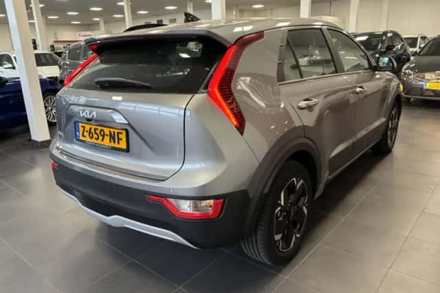 Kia Niro EV (2024) thumbnail 24