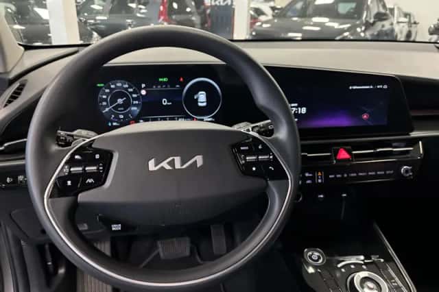 Kia Niro EV (2024) thumbnail 5