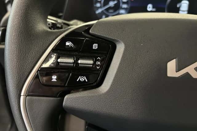 Kia Niro EV (2024) thumbnail 8
