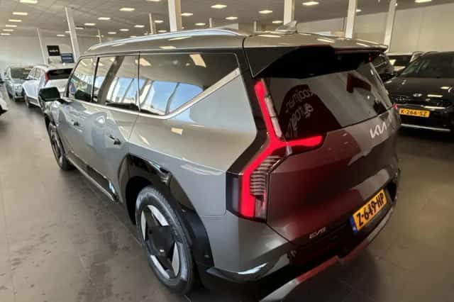 Kia EV9 (2024) thumbnail 23