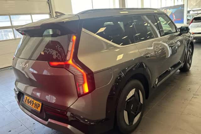 Kia EV9 (2024) thumbnail 25