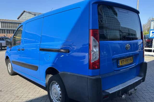 Toyota Proace (2016) thumbnail 16