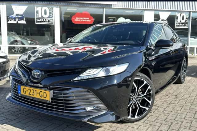 Toyota Camry (2019) thumbnail 1