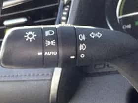 Toyota Camry (2019) thumbnail 11