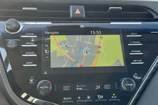 Toyota Camry (2019) thumbnail 18