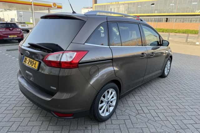 Ford Grand C-Max (2019) thumbnail 22