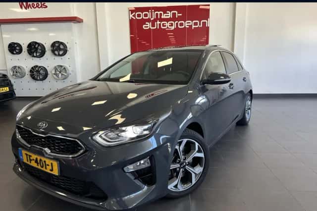 Kia Ceed (2018) thumbnail 1