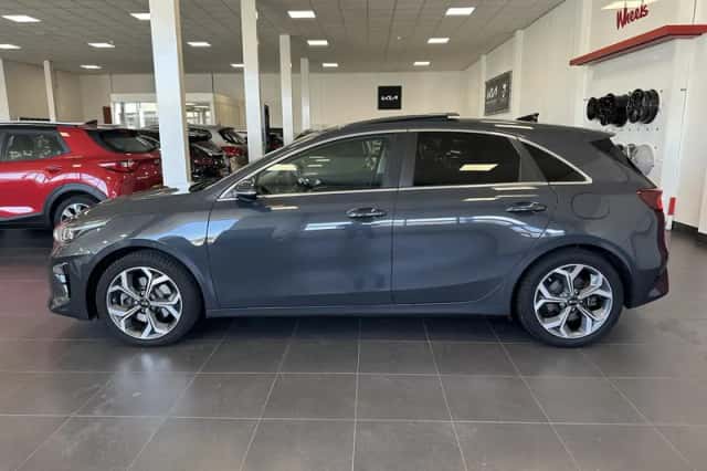 Kia Ceed (2018) thumbnail 19