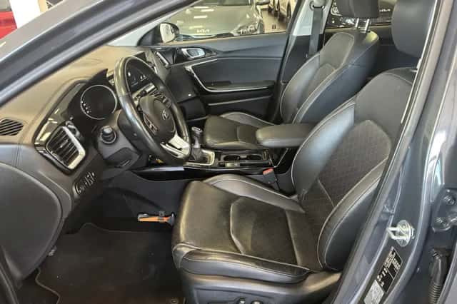 Kia Ceed (2018) thumbnail 3