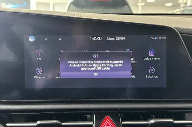 Kia Niro EV (2024) thumbnail 15