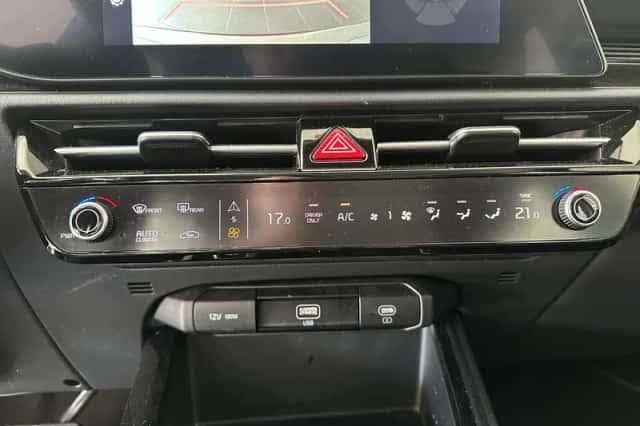 Kia Niro EV (2024) thumbnail 16