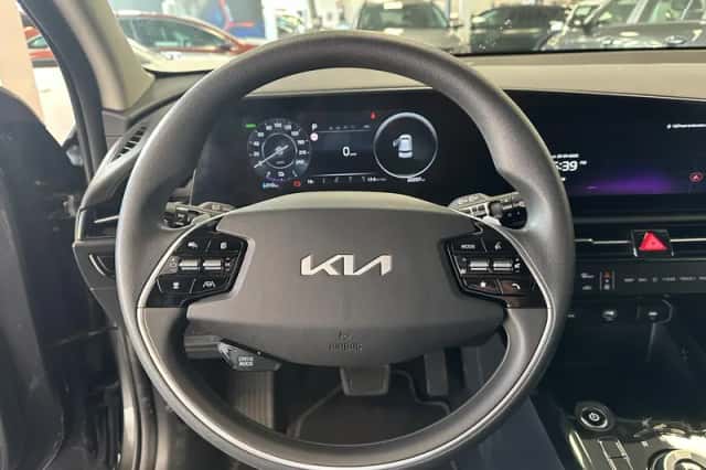 Kia Niro EV (2024) thumbnail 13