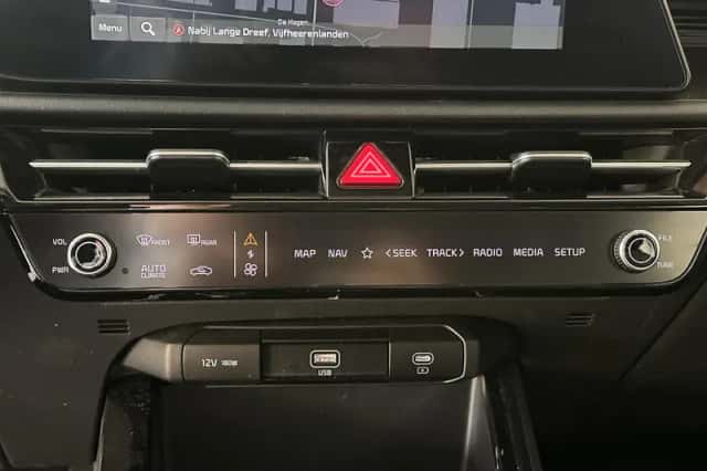 Kia Niro EV (2024) thumbnail 18