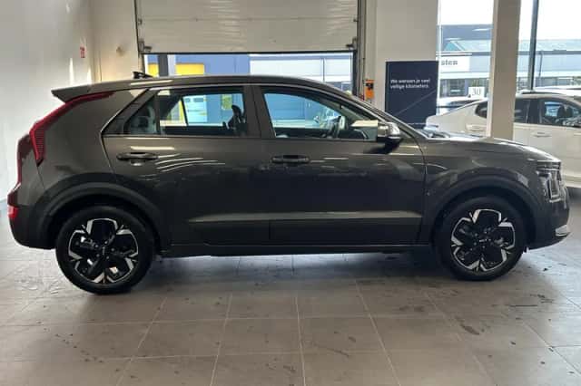Kia Niro EV (2024) thumbnail 30