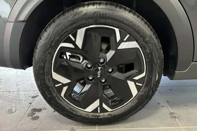 Kia Niro EV (2024) thumbnail 32