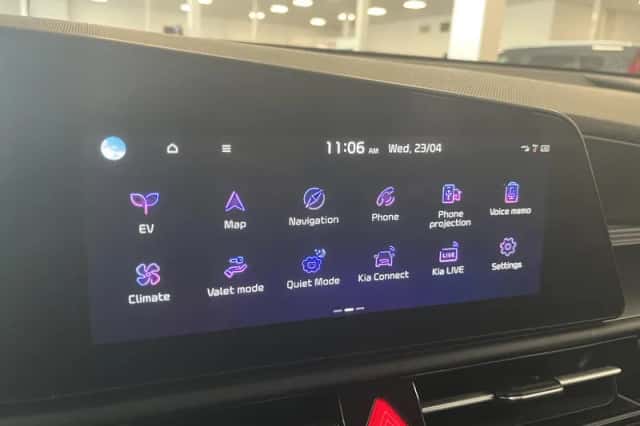 Kia Niro EV (2024) thumbnail 16