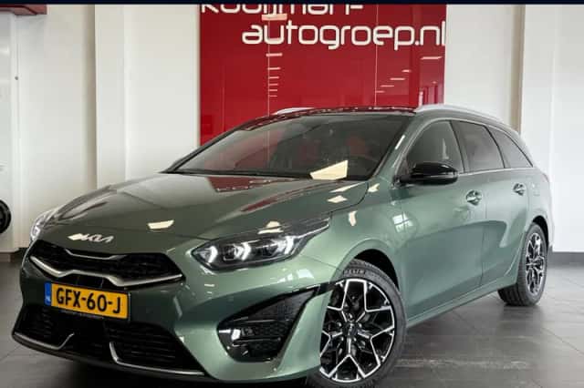 Kia Ceed Sportswagon (2024) thumbnail 1