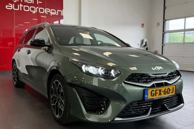 Kia Ceed Sportswagon (2024) thumbnail 23