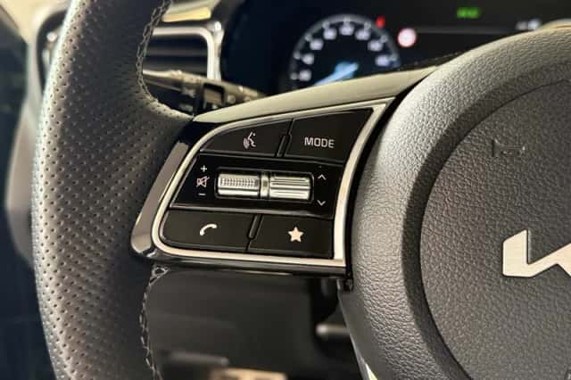 Kia Ceed Sportswagon (2024) thumbnail 4