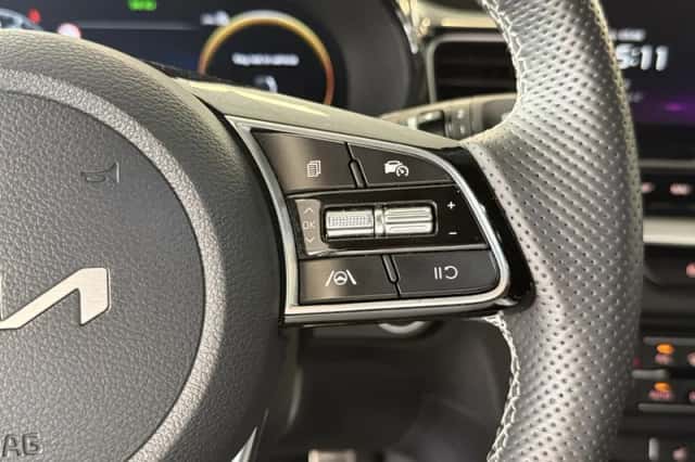 Kia Ceed Sportswagon (2024) thumbnail 5