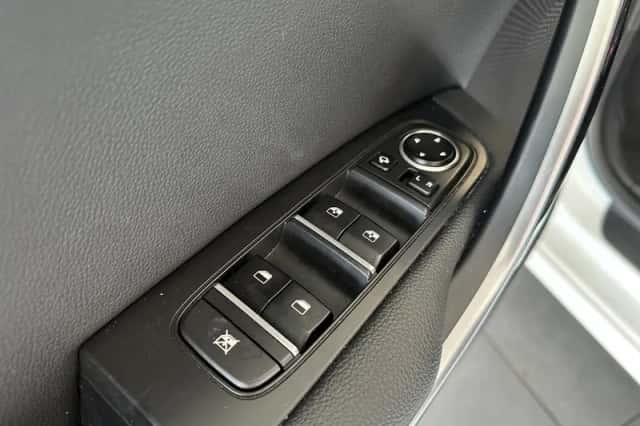 Kia Ceed (2022) thumbnail 3