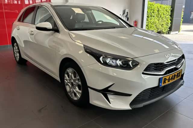 Kia Ceed (2022) thumbnail 27